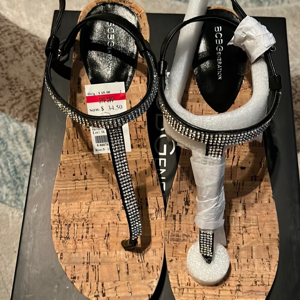 Brand new never sorndals